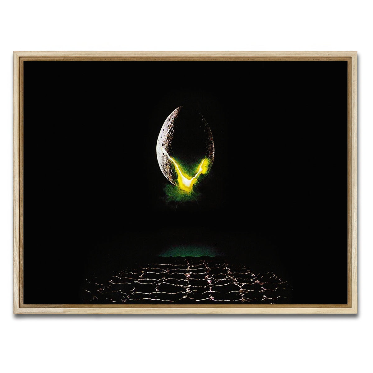 AUTO-MOCKUP WHITE | Alien | 1 Piece | Natural Framed Canvas | group=4x3