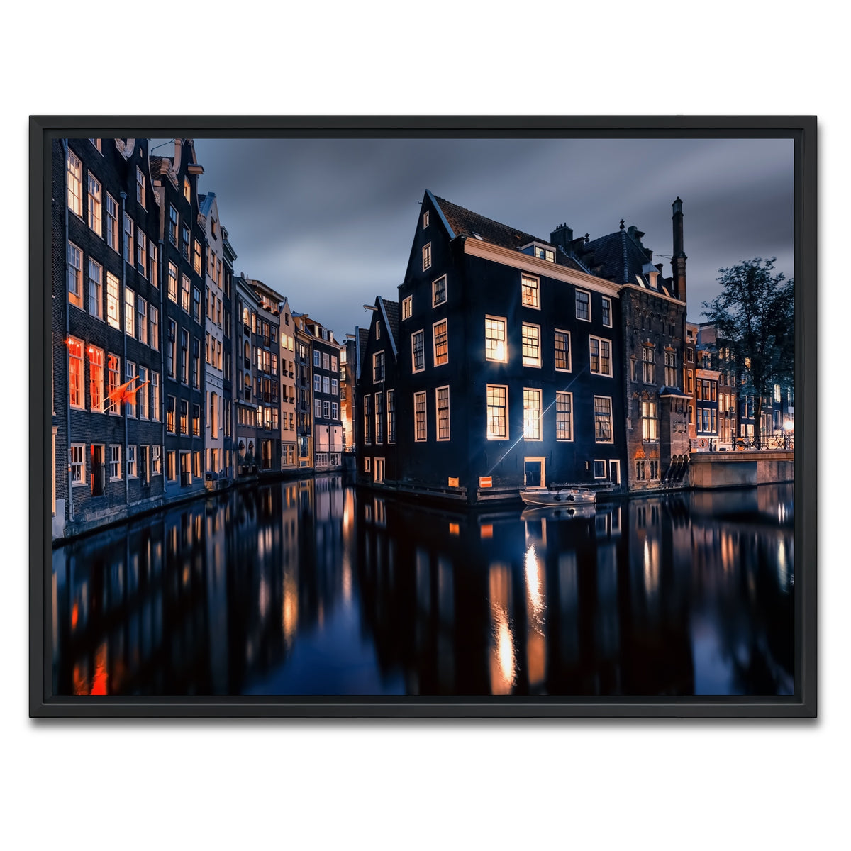 AUTO-MOCKUP WHITE | Amsterdam By Night | 1 Piece | Black Framed Canvas | group=4x3