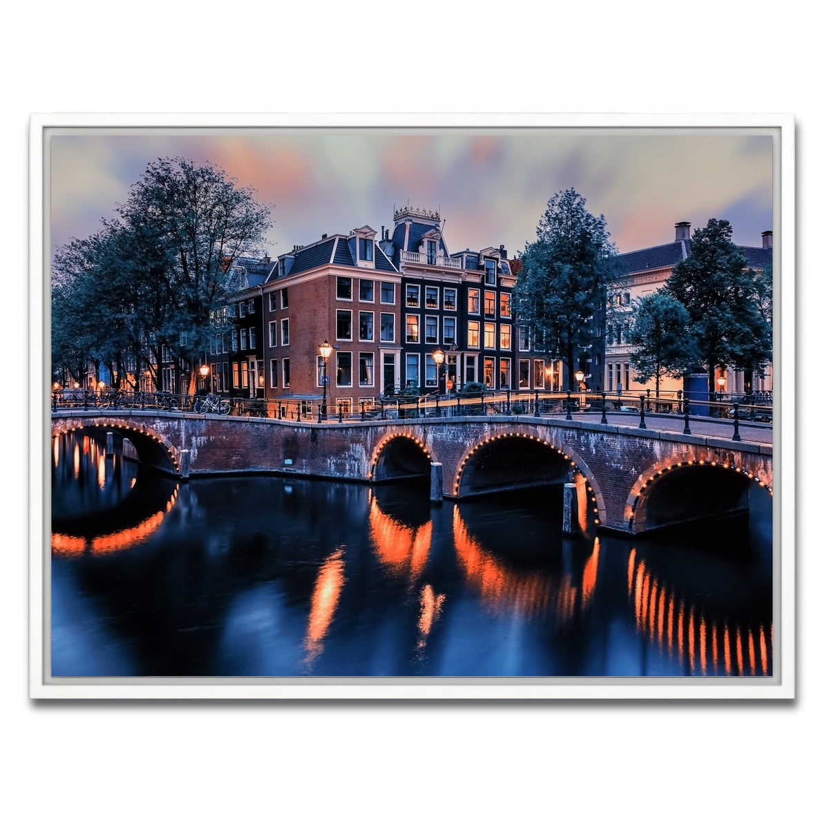 AUTO-MOCKUP WHITE | Amsterdam Sunset | 1 Piece | White Framed Canvas | group=4x3
