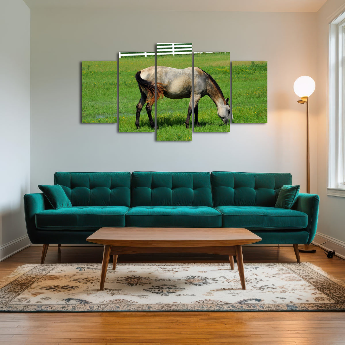 AUTO-MOCKUP ROOM | Arkansas Horse Grazing