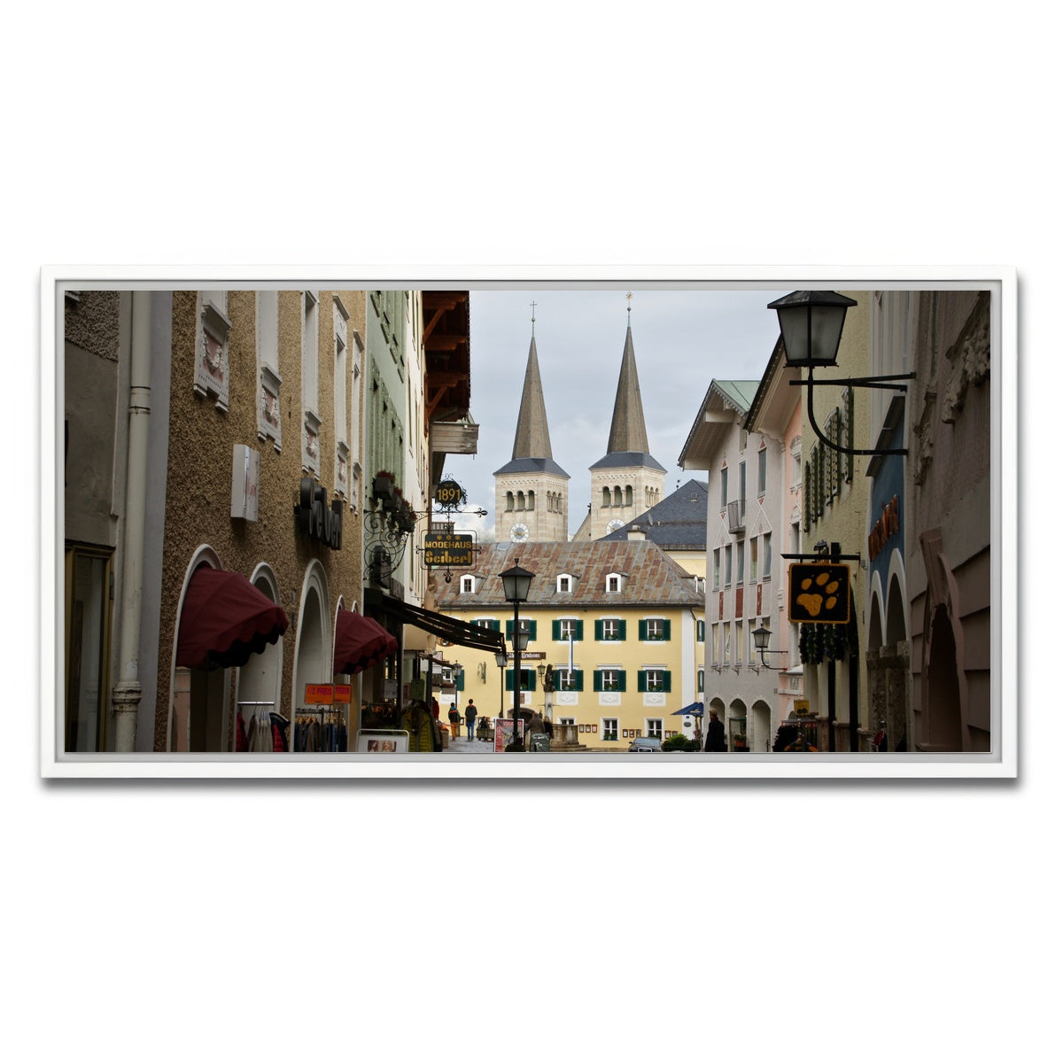 AUTO-MOCKUP WHITE | Berchtesgaden Germany | 1 Piece | White Framed Canvas | group=2x1