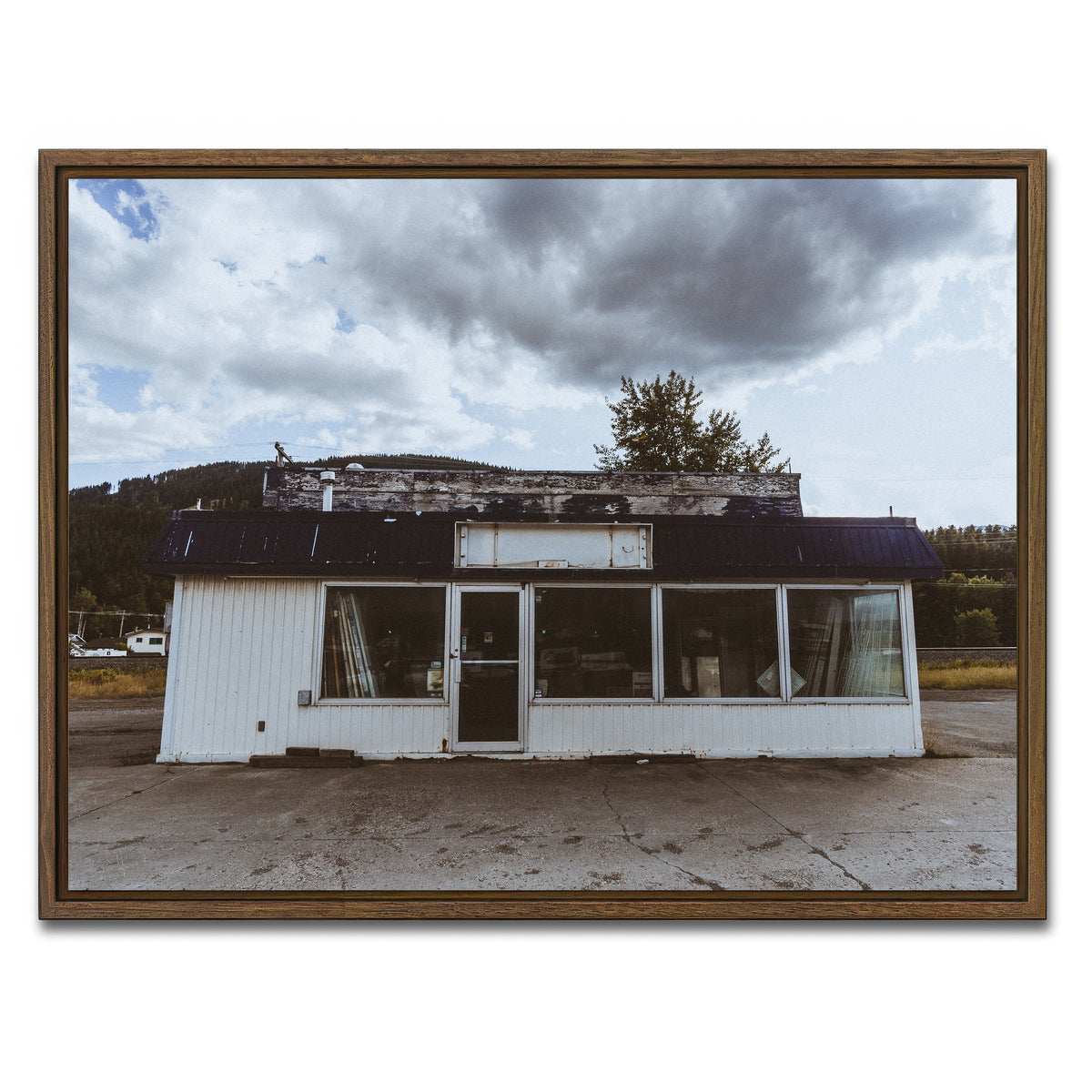 AUTO-MOCKUP WHITE | Blairmore Shack | 1 Piece | Walnut Framed Canvas | group=4x3
