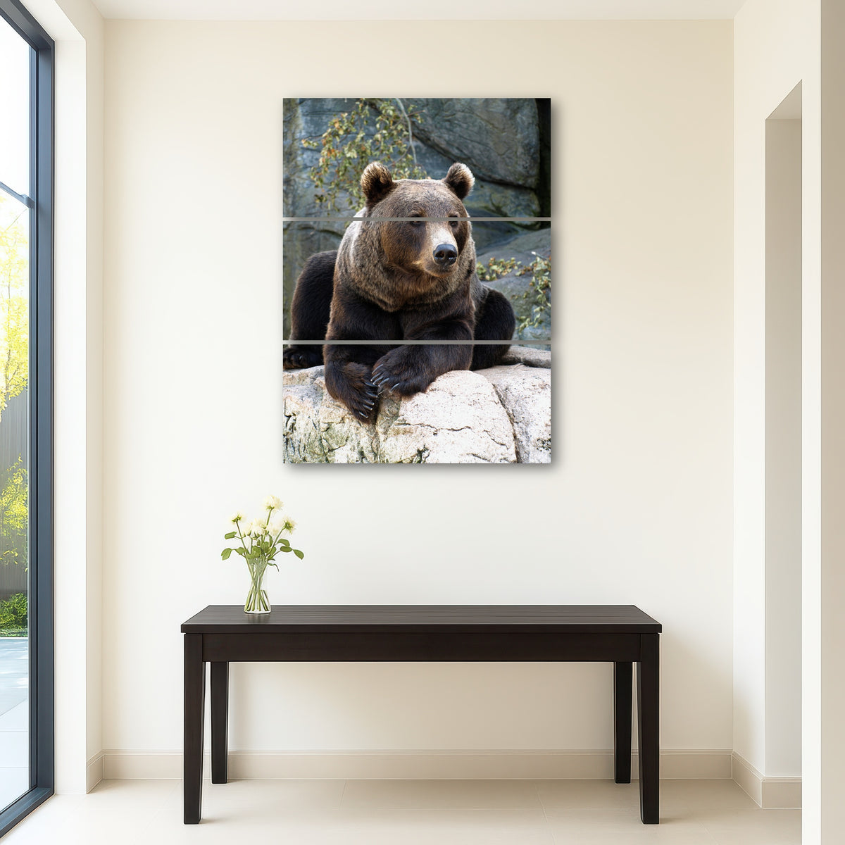 AUTO-MOCKUP ROOM | Brown grizzly bear