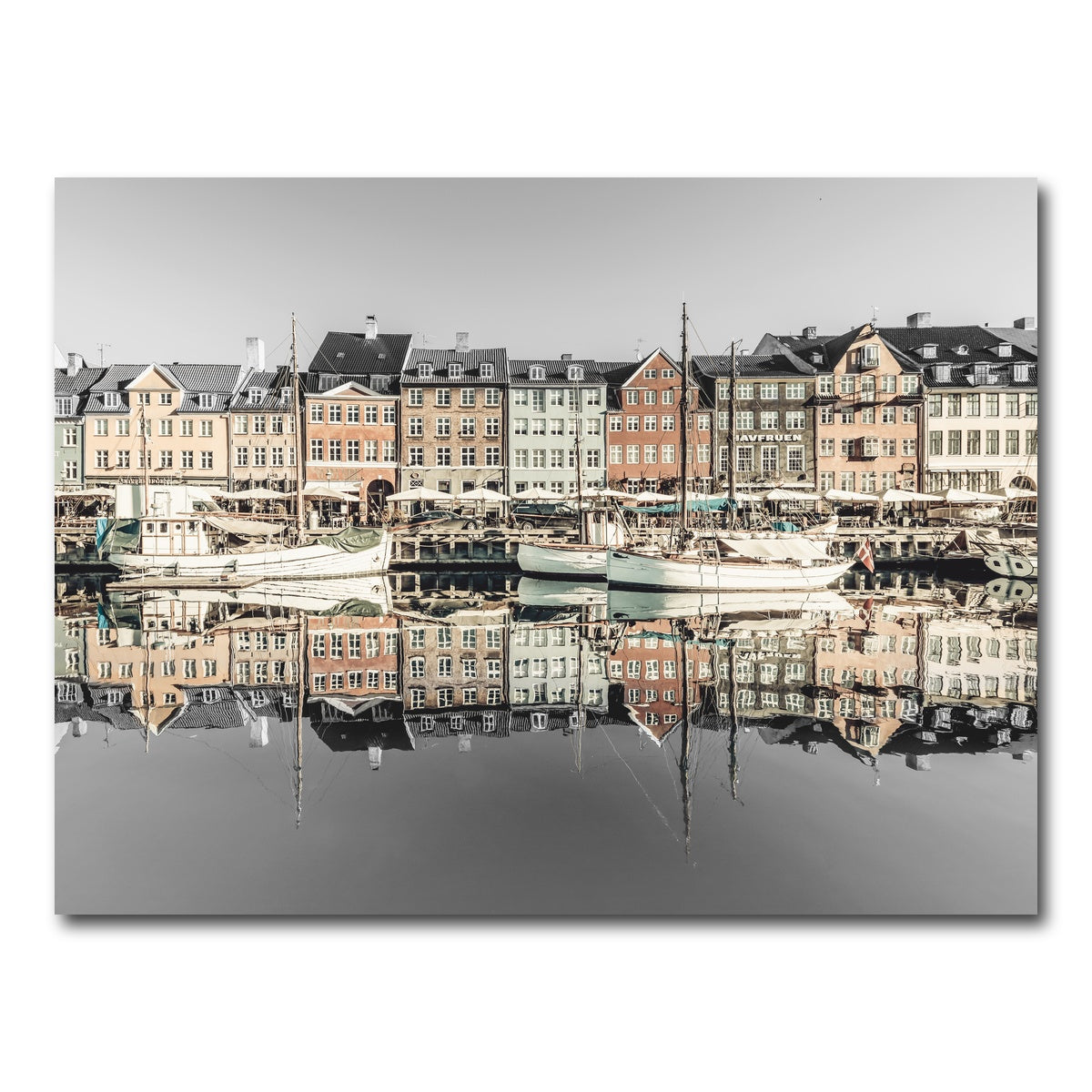 AUTO-MOCKUP WHITE | COPENHAGEN VINTAGE Nyhavn in the morning | 1 Piece | Gallery Wrap Canvas | group=4x3