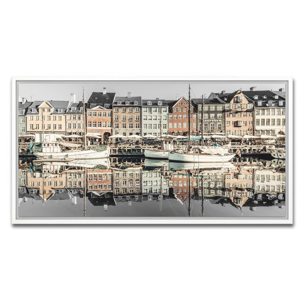 AUTO-MOCKUP WHITE | COPENHAGEN VINTAGE Nyhavn in the morning | 1 Piece | White Framed Canvas | group=2x1