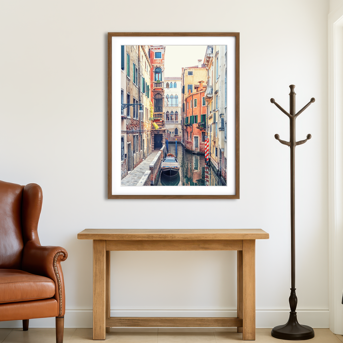 AUTO-MOCKUP ROOM | Canal In Venice Wall Art