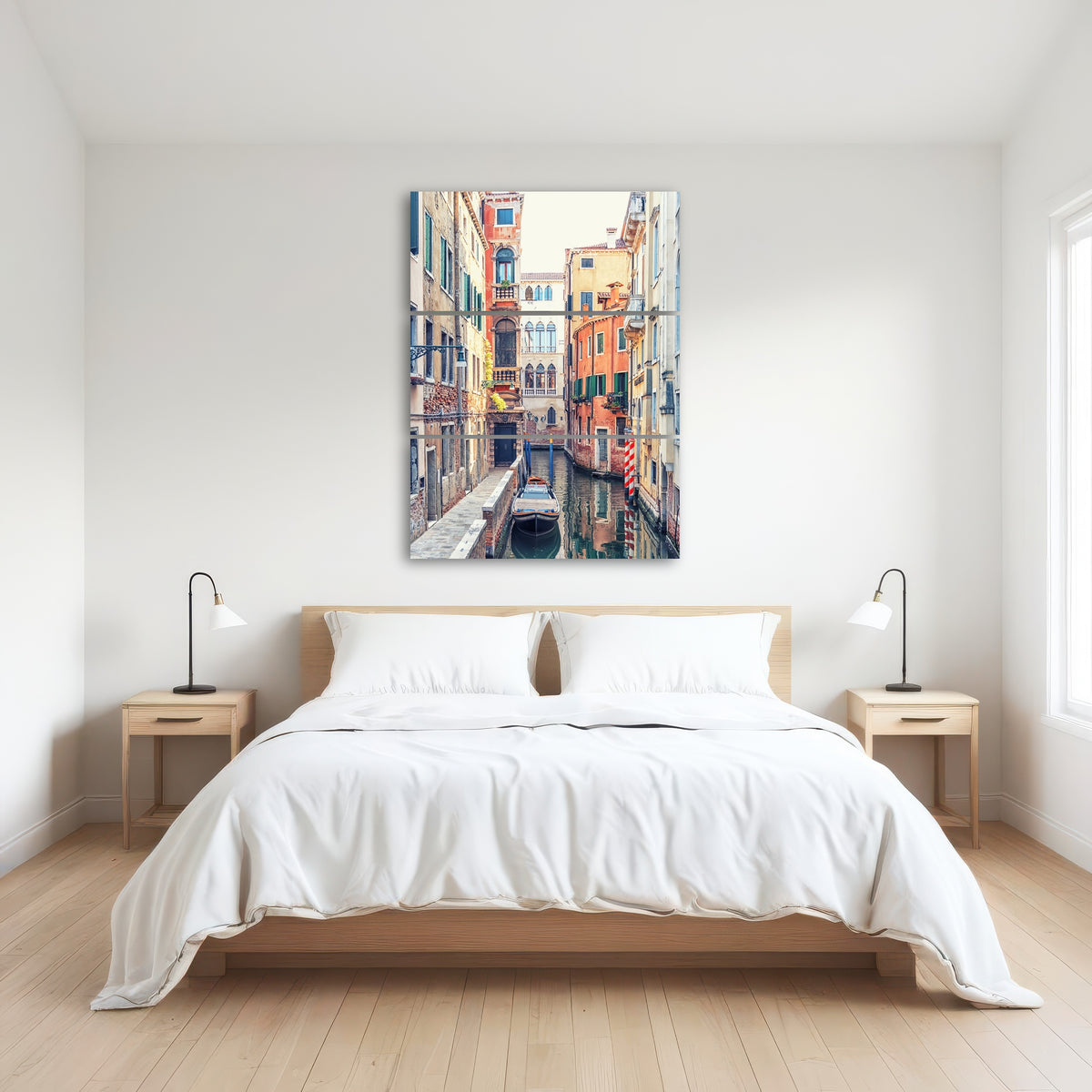 AUTO-MOCKUP ROOM | Canal In Venice