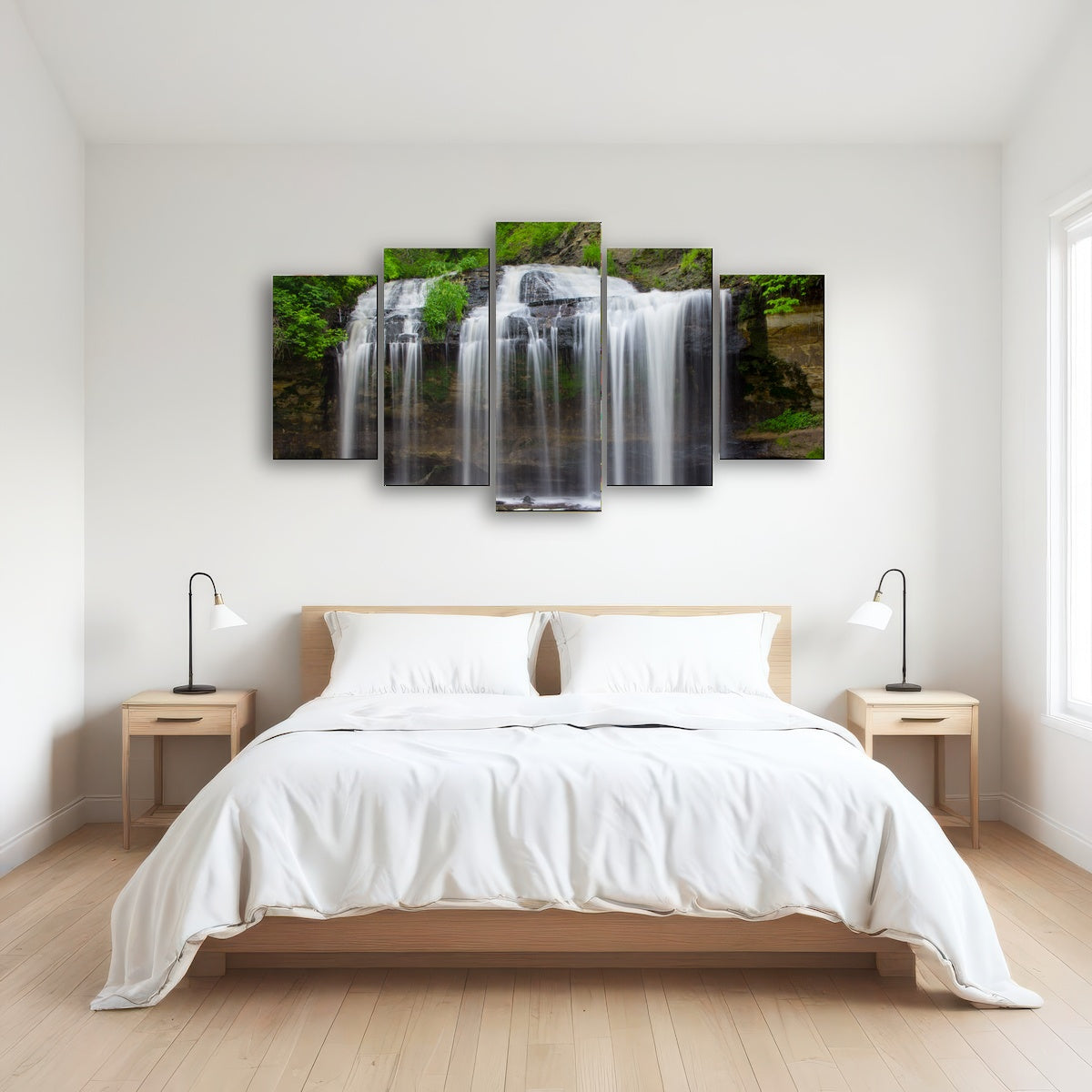AUTO-MOCKUP ROOM | Cascade Falls