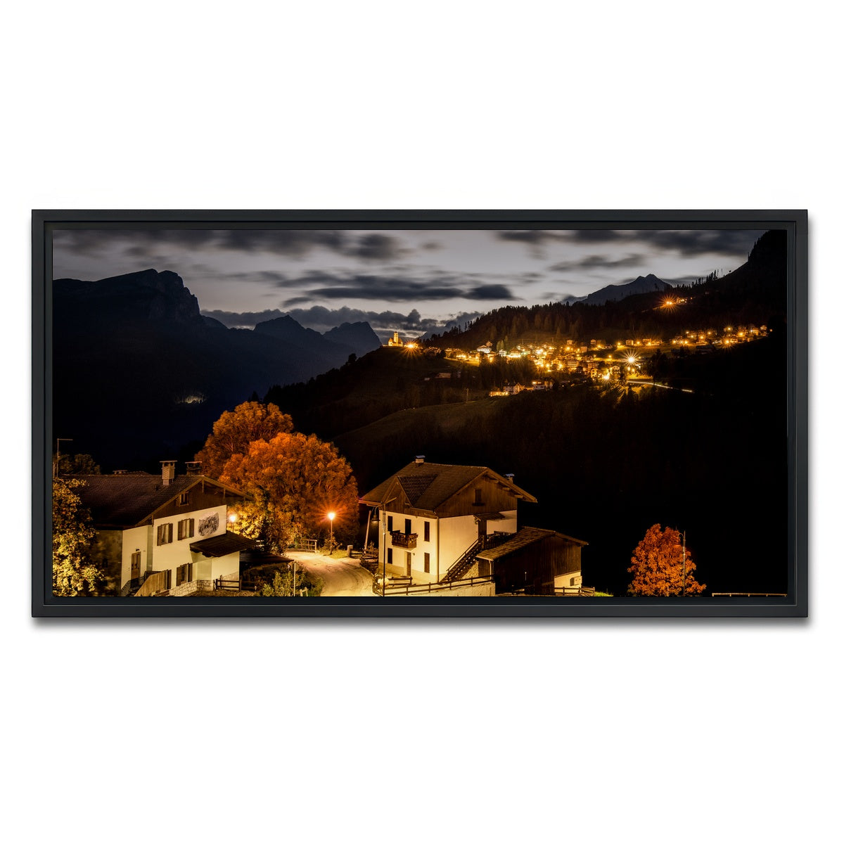 AUTO-MOCKUP WHITE | Colle Santa Lucia | 1 Piece | Black Framed Canvas | group=2x1