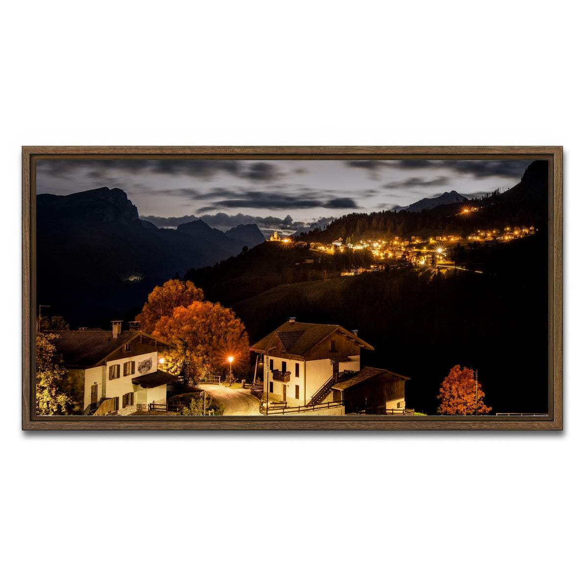 AUTO-MOCKUP WHITE | Colle Santa Lucia | 1 Piece | Walnut Framed Canvas | group=2x1