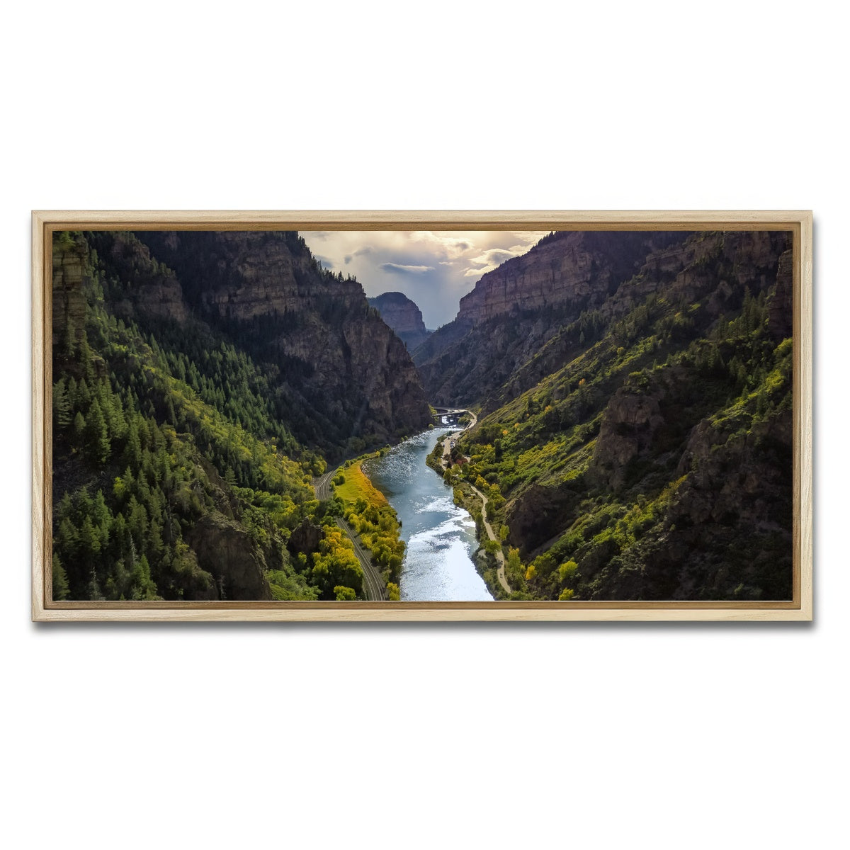 AUTO-MOCKUP WHITE | Colorado Valley | 1 Piece | Natural Framed Canvas | group=2x1