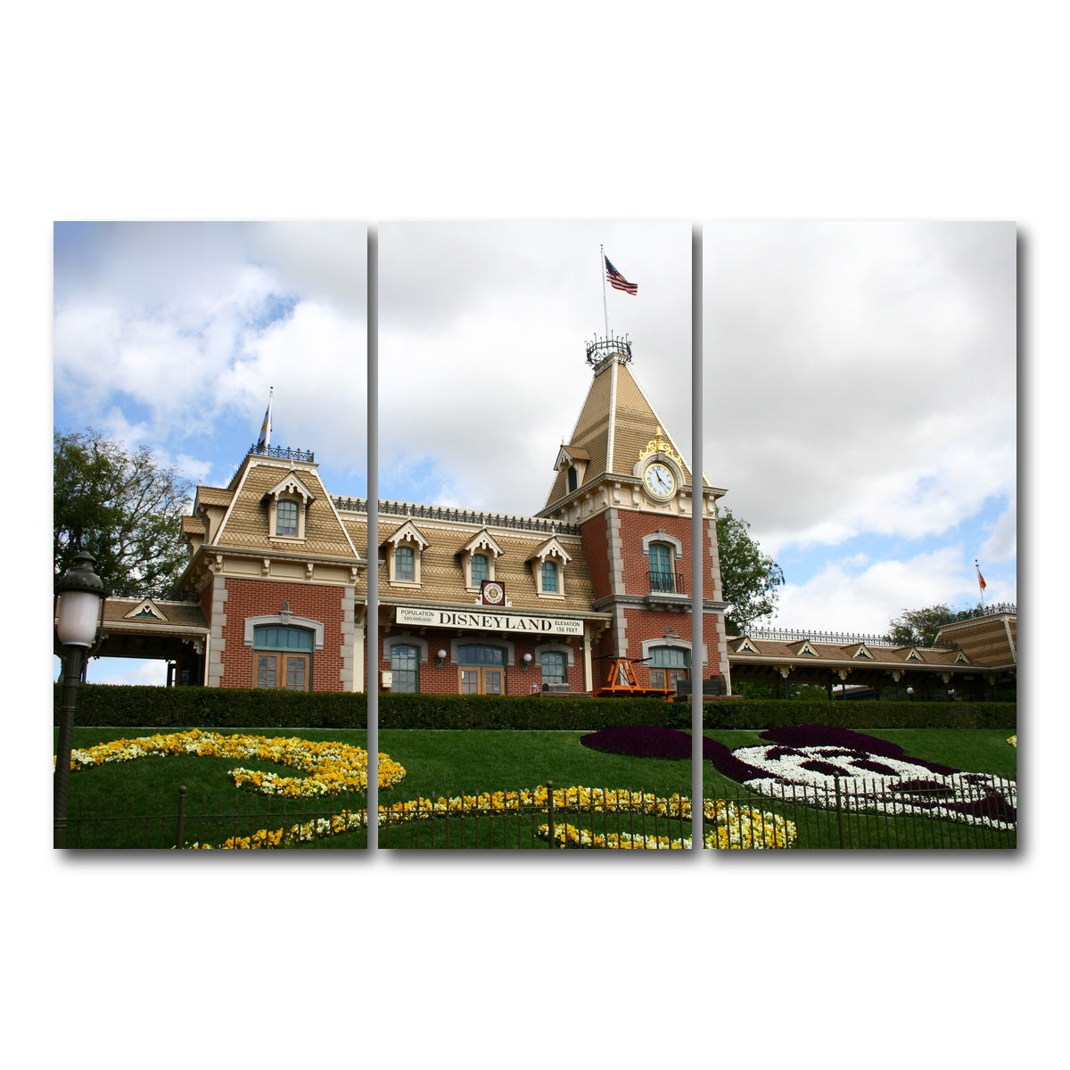 AUTO-MOCKUP WHITE | Disneyland Train Station | 3 Piece | Gallery Wrap Canvas | group=12x24