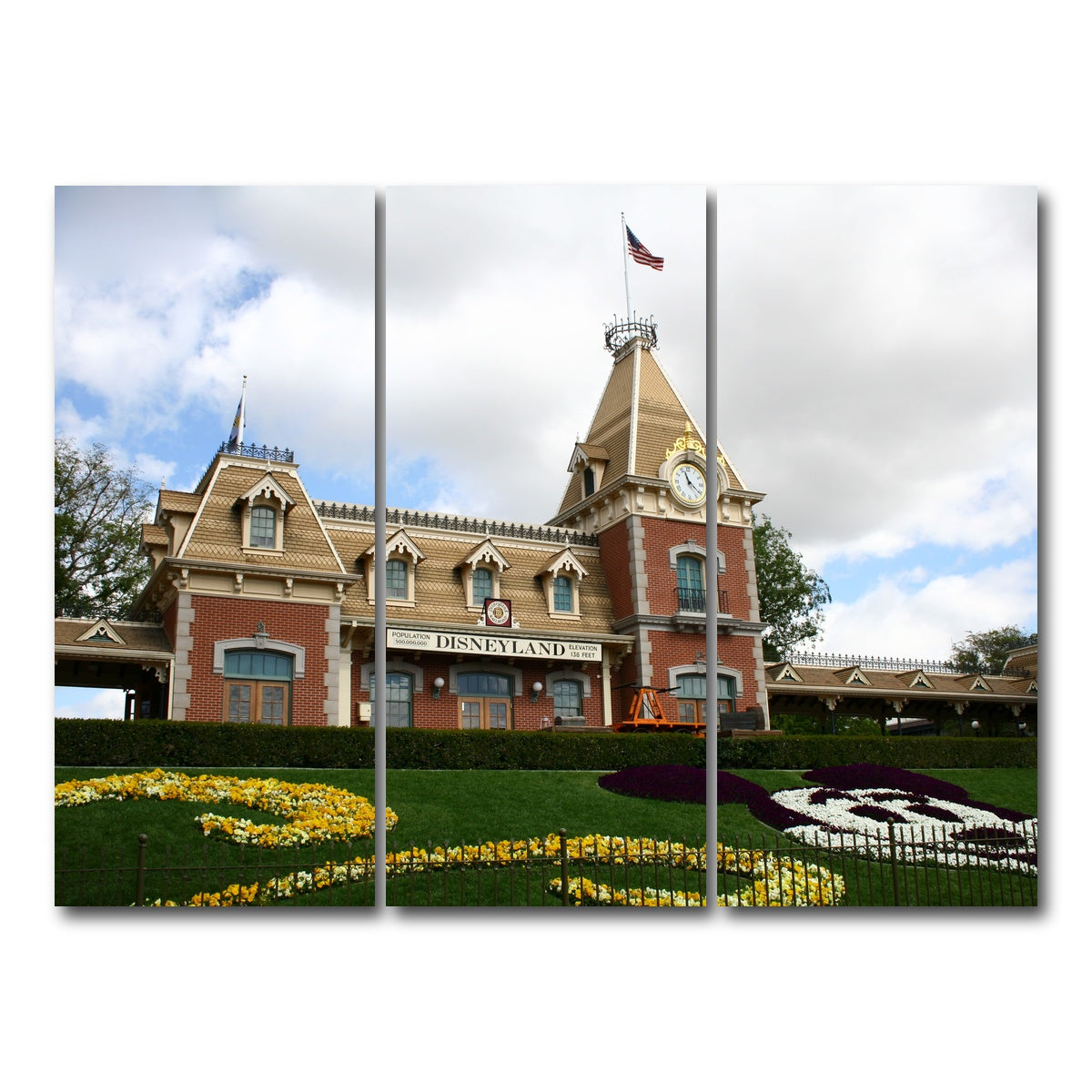 AUTO-MOCKUP WHITE | Disneyland Train Station | 3 Piece | Gallery Wrap Canvas | group=8x18