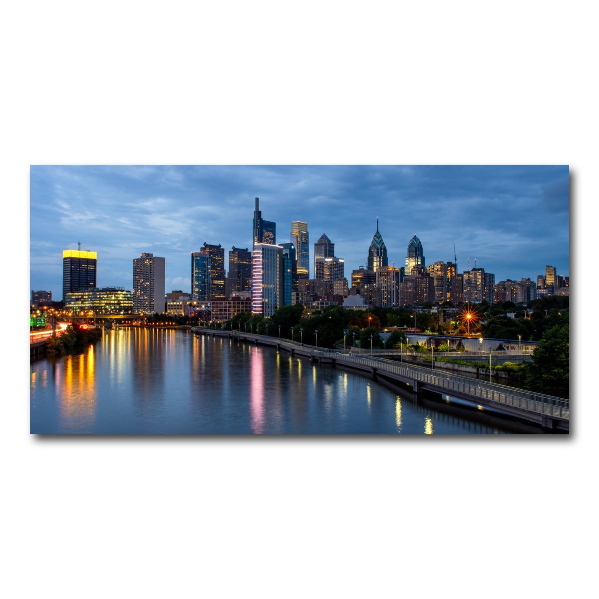 AUTO-MOCKUP WHITE | Dusk in Philadelphia | 1 Piece | Gallery Wrap Canvas | group=2x1