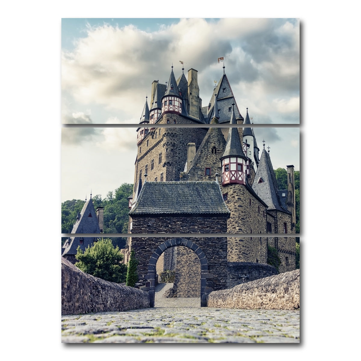AUTO-MOCKUP WHITE | Eltz Burg | 3 Piece | Gallery Wrap Canvas | group=8x18_stacked