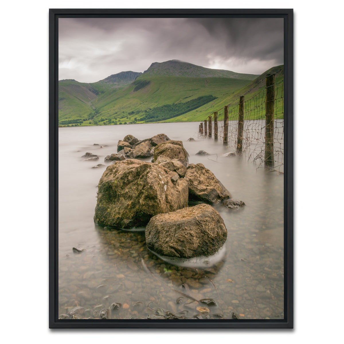 AUTO-MOCKUP WHITE | Fence With a View | 1 Piece | Black Framed Canvas | group=3x4