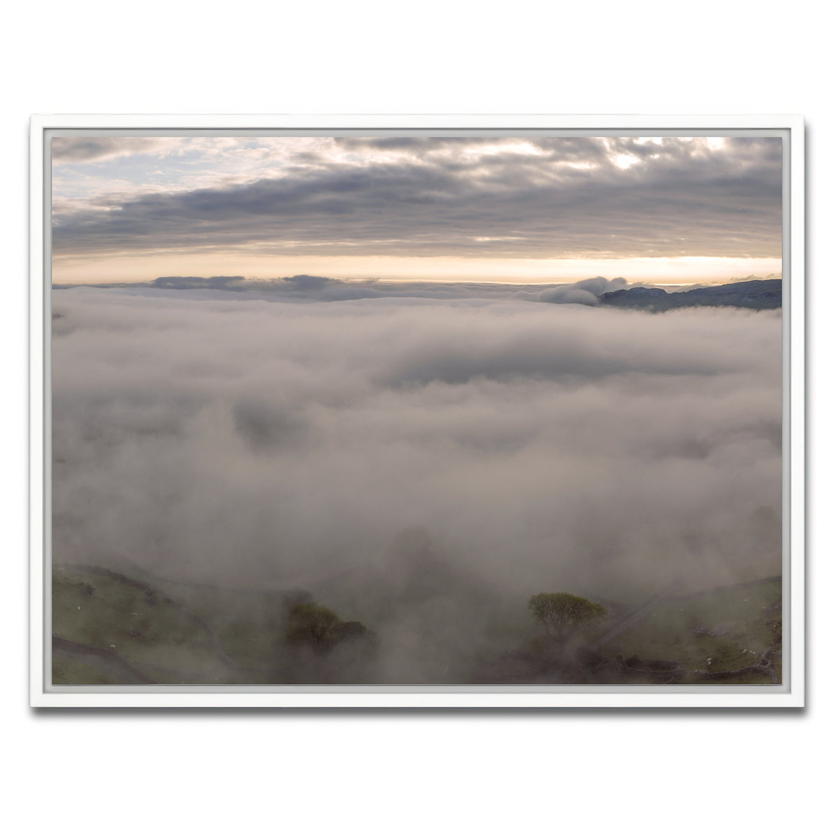 AUTO-MOCKUP WHITE | Foggy Snowdonia | 1 Piece | White Framed Canvas | group=4x3
