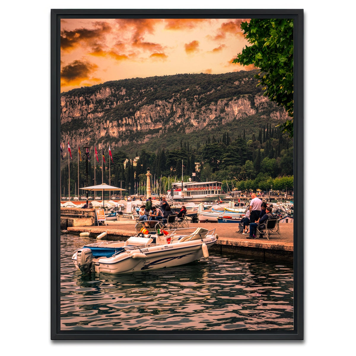 AUTO-MOCKUP WHITE | Garda at sunset | 1 Piece | Black Framed Canvas | group=3x4