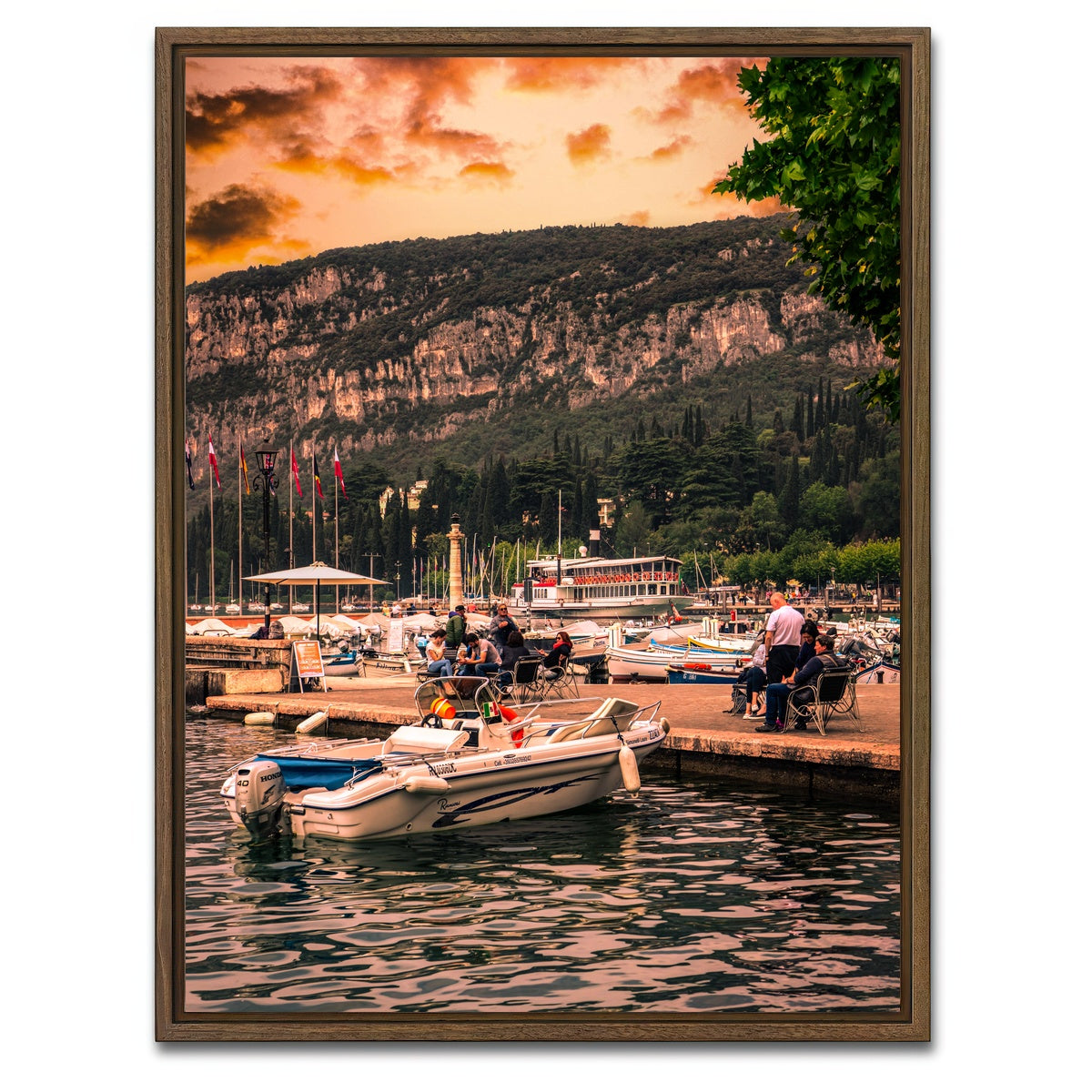 AUTO-MOCKUP WHITE | Garda at sunset | 1 Piece | Walnut Framed Canvas | group=3x4