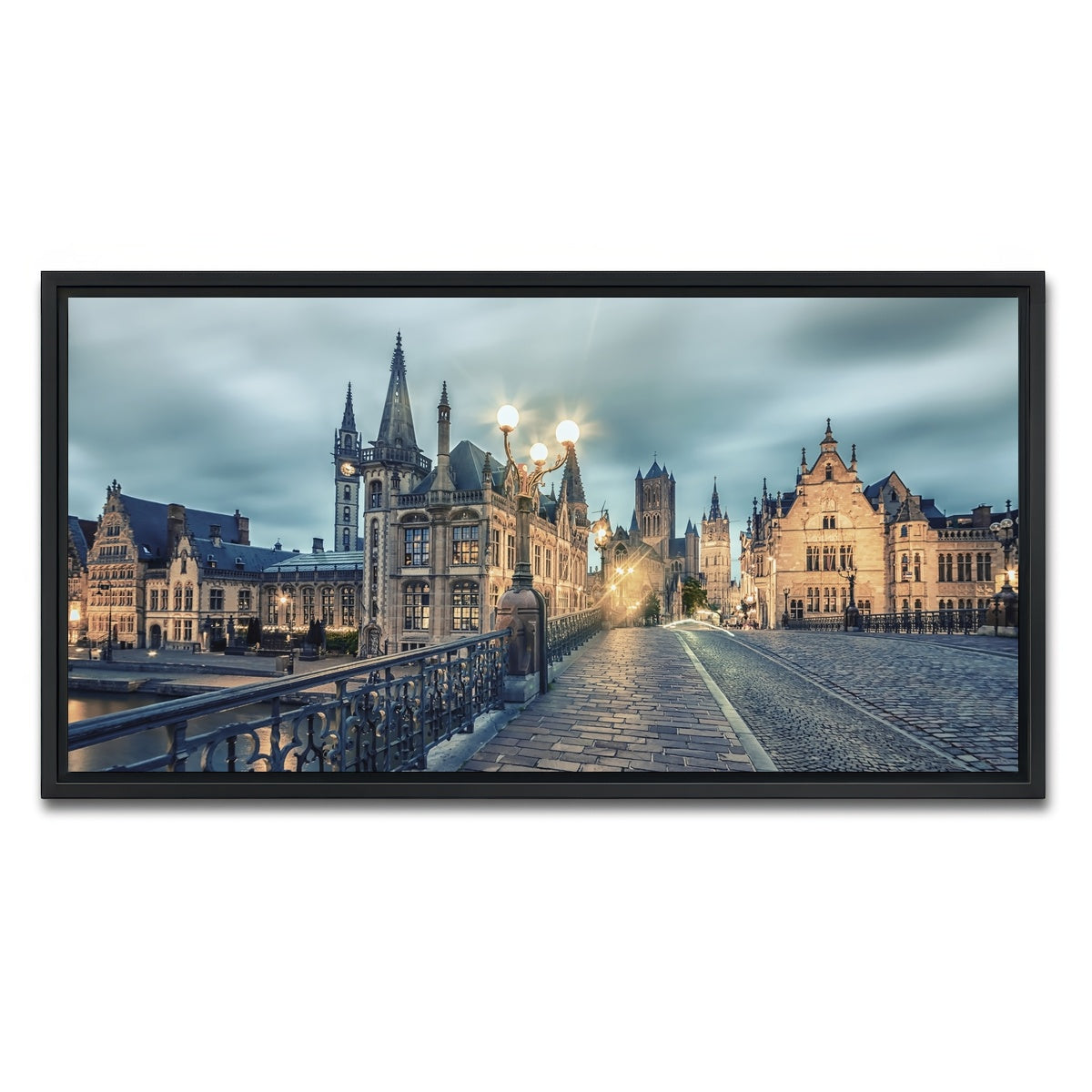 AUTO-MOCKUP WHITE | Ghent | 1 Piece | Black Framed Canvas | group=2x1