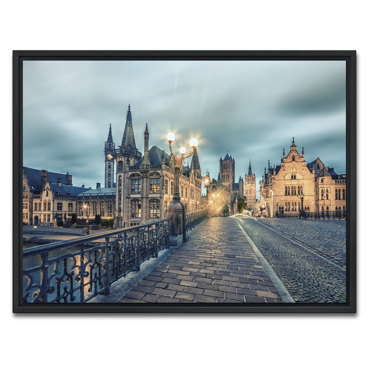 AUTO-MOCKUP WHITE | Ghent | 1 Piece | Black Framed Canvas | group=4x3