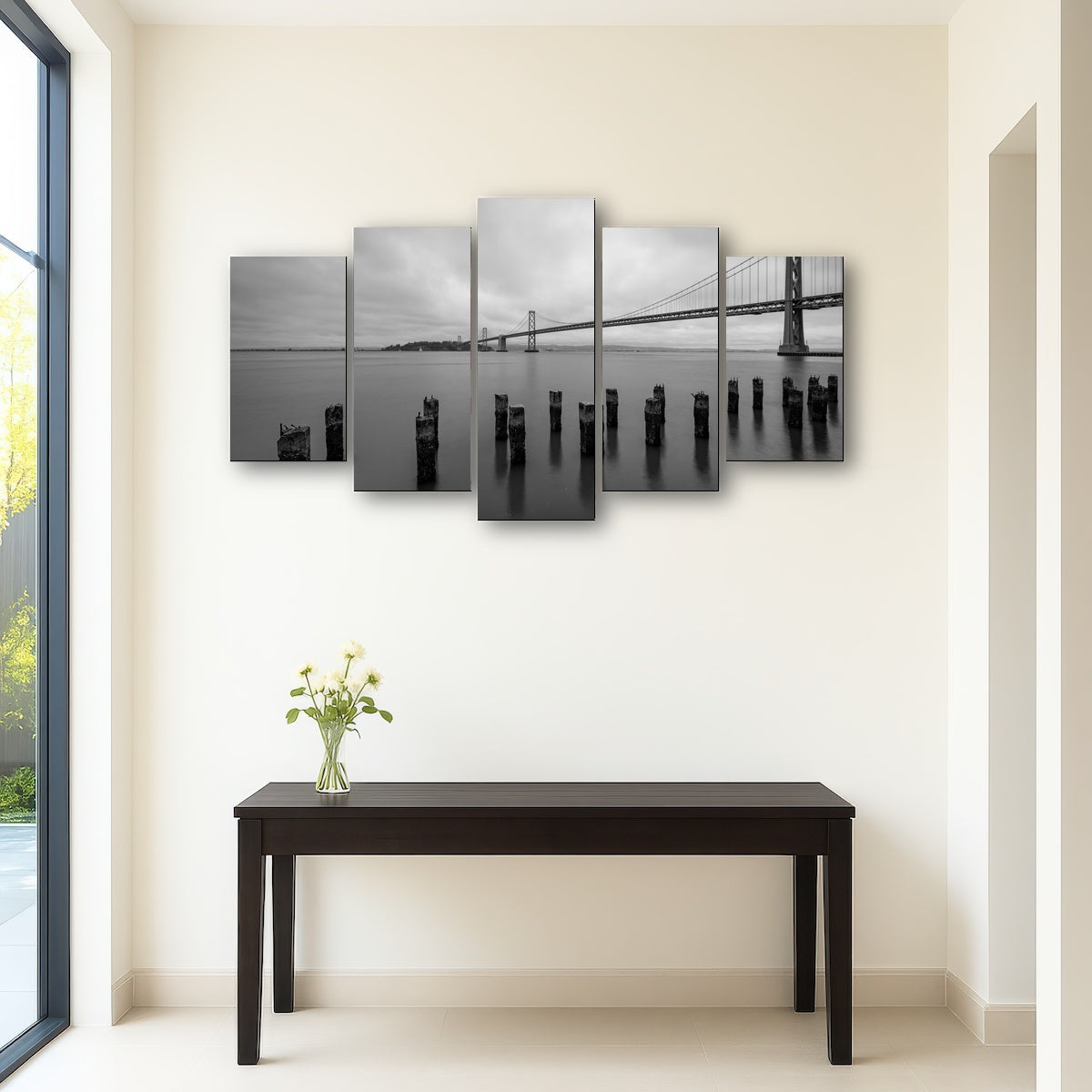 AUTO-MOCKUP ROOM | Golden Gate Black & White
