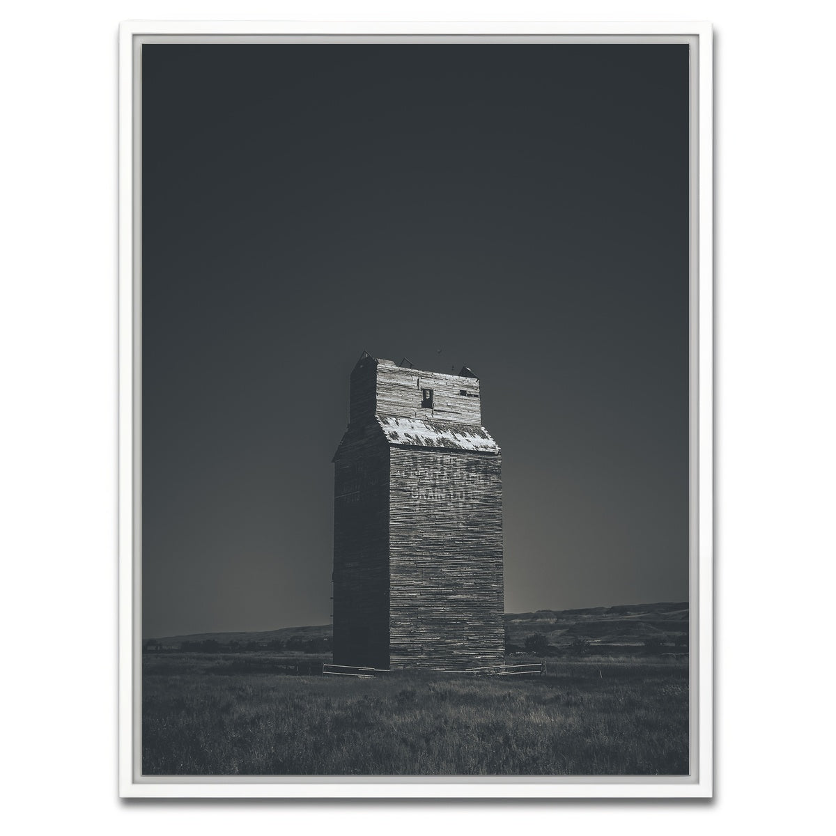 AUTO-MOCKUP WHITE | Grain Silo | 1 Piece | White Framed Canvas | group=3x4