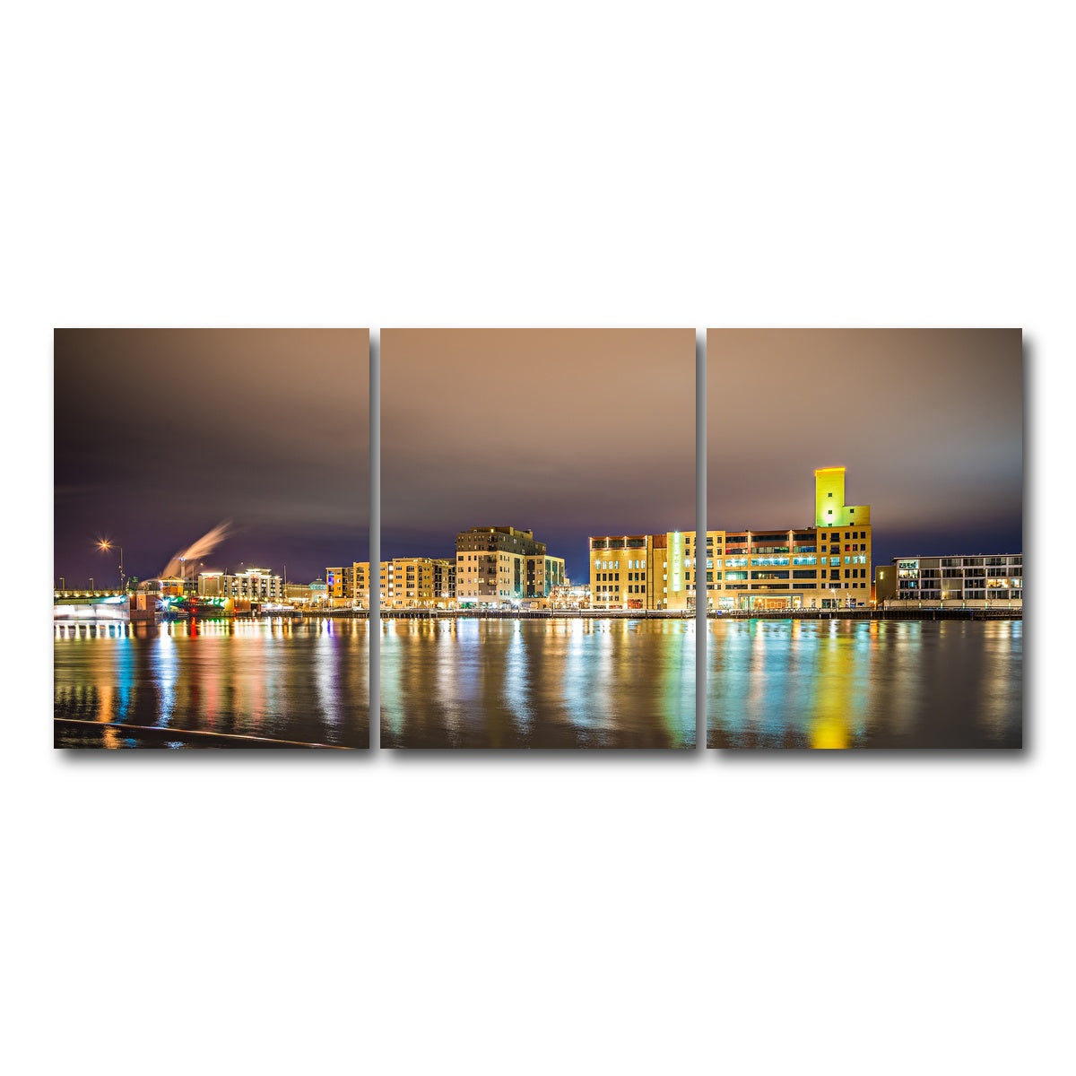 AUTO-MOCKUP WHITE | Green Bay city skyline | 3 Piece | Gallery Wrap Canvas | group=18x24