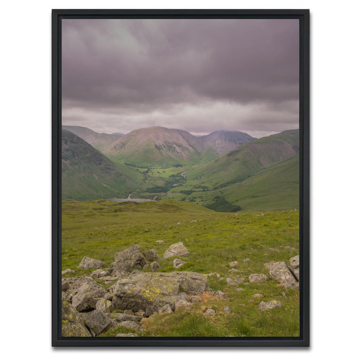 AUTO-MOCKUP WHITE | Green Valley | 1 Piece | Black Framed Canvas | group=3x4