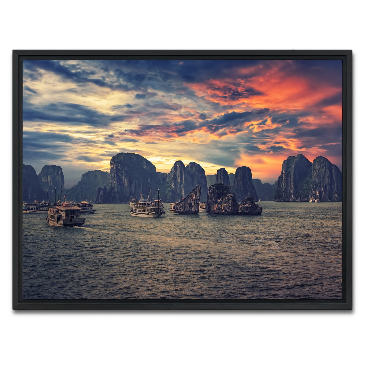 AUTO-MOCKUP WHITE | Halong Bay | 1 Piece | Black Framed Canvas | group=4x3
