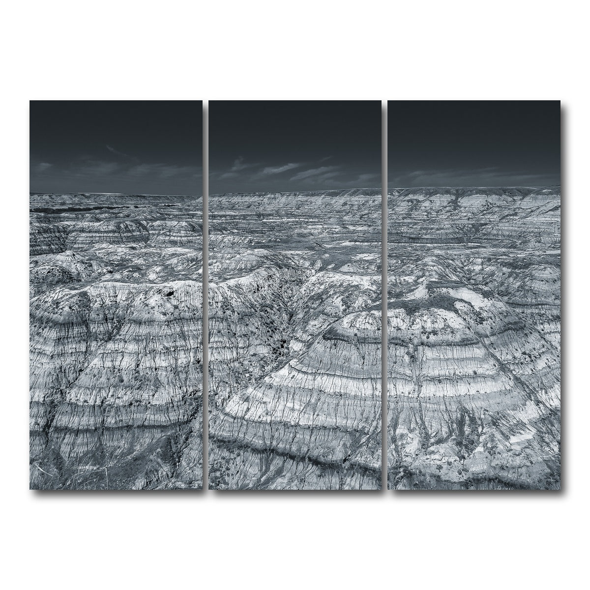 AUTO-MOCKUP WHITE | Horseshoe Canyon Alberta | 3 Piece | Gallery Wrap Canvas | group=8x18