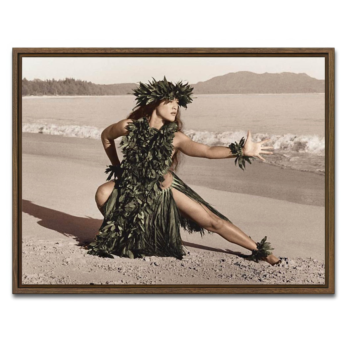 AUTO-MOCKUP WHITE | Hula Dancer | 1 Piece | Walnut Framed Canvas | group=4x3