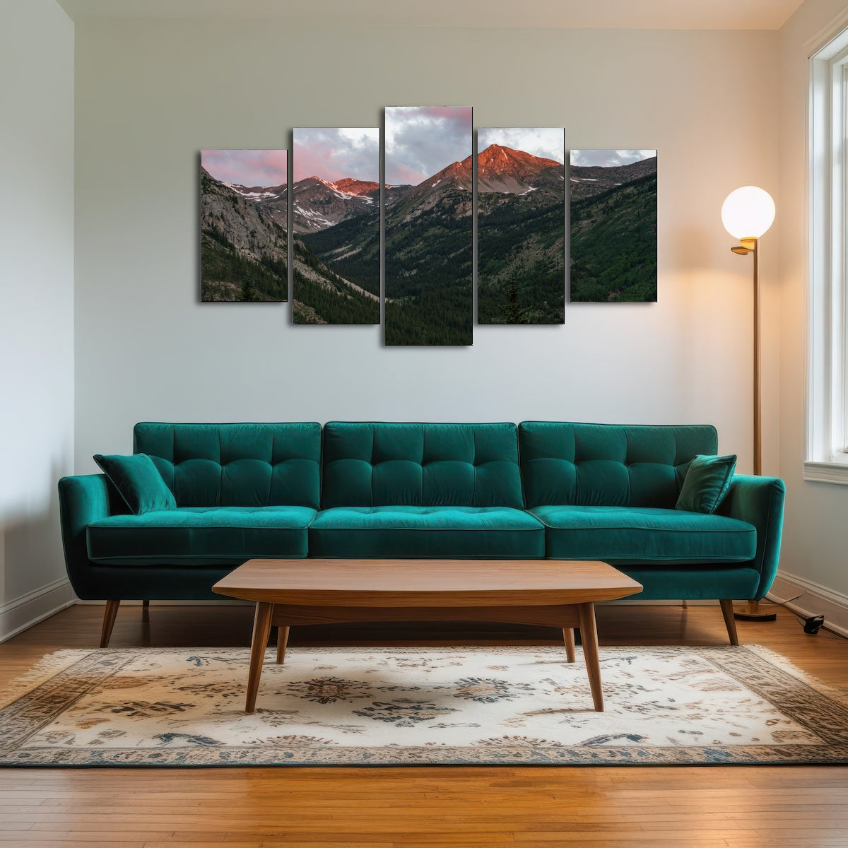 AUTO-MOCKUP ROOM | Huron Peak