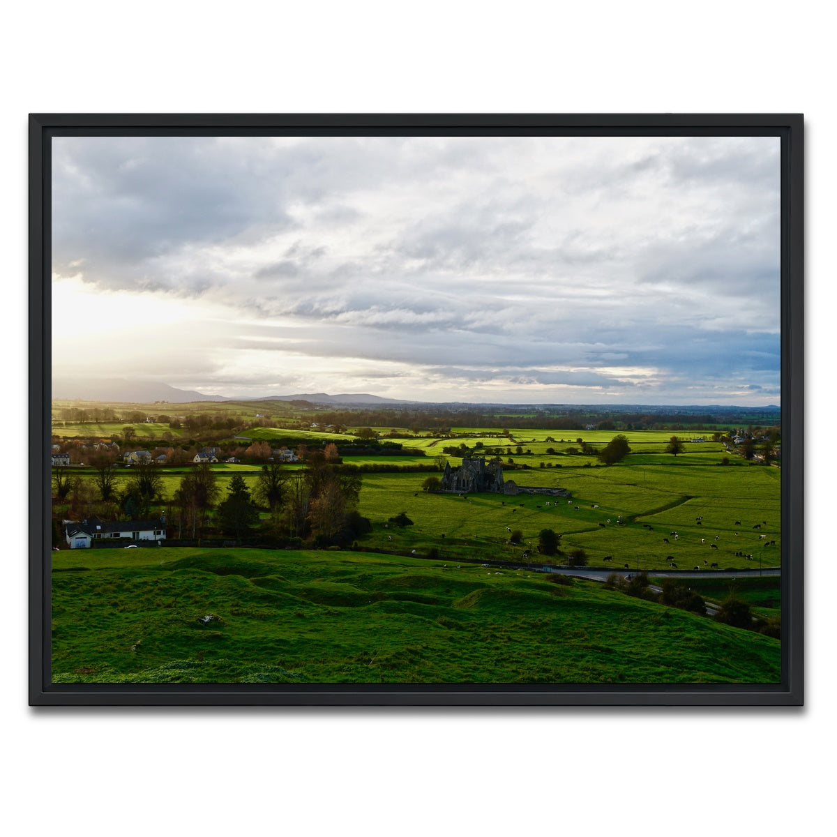 AUTO-MOCKUP WHITE | Irish Countryside | 1 Piece | Black Framed Canvas | group=4x3