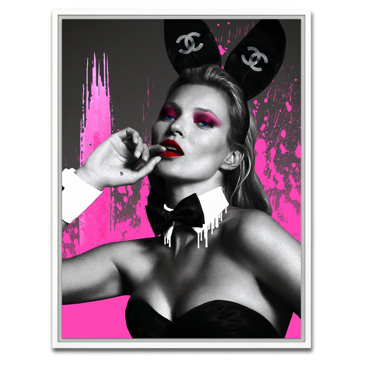 AUTO-MOCKUP WHITE | Kate Moss Chanel | 1 Piece | White Framed Canvas | group=3x4