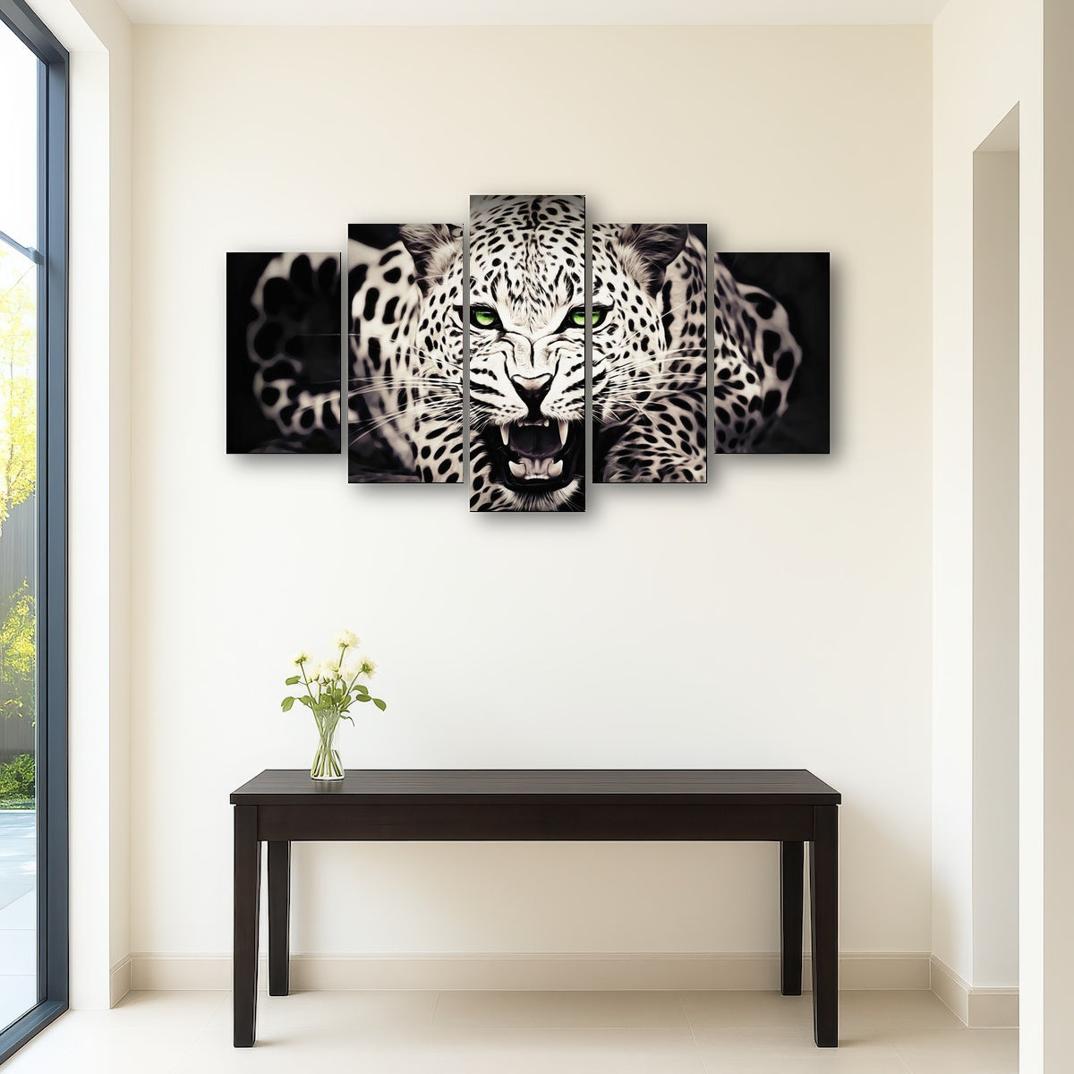 AUTO-MOCKUP ROOM | Leopard with Green Eyes