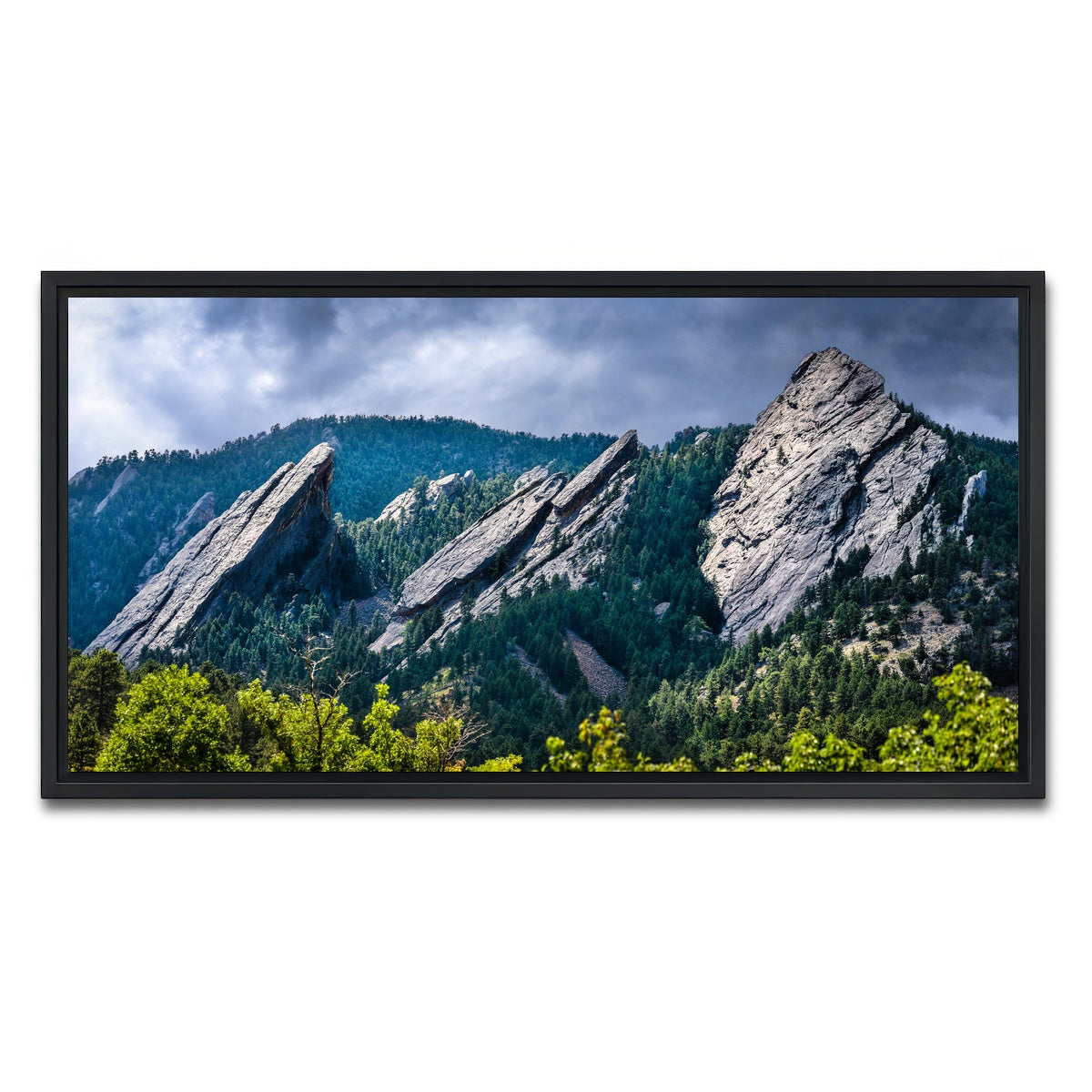 AUTO-MOCKUP WHITE | Majestic Flatirons | 1 Piece | Black Framed Canvas | group=2x1