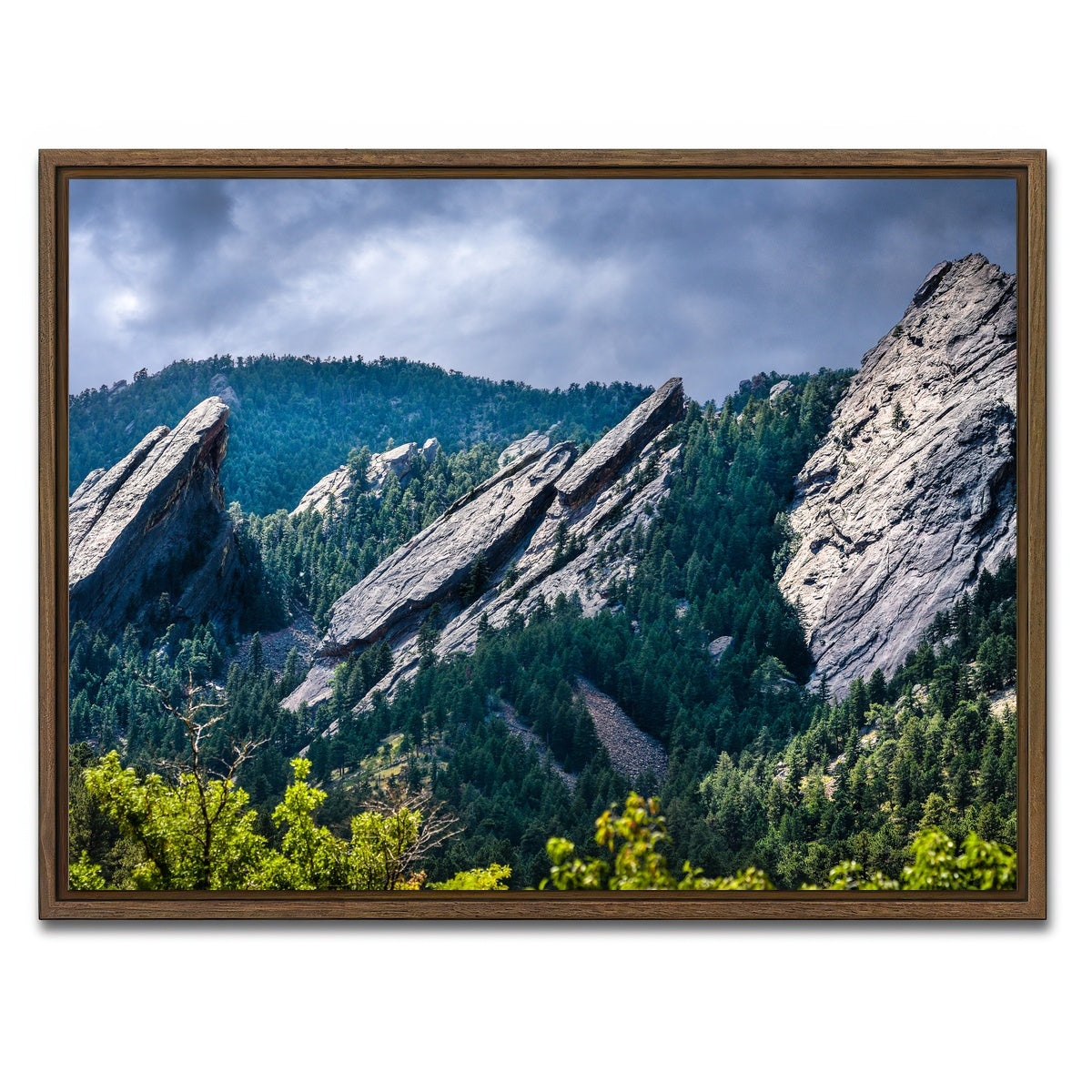 AUTO-MOCKUP WHITE | Majestic Flatirons | 1 Piece | Walnut Framed Canvas | group=4x3