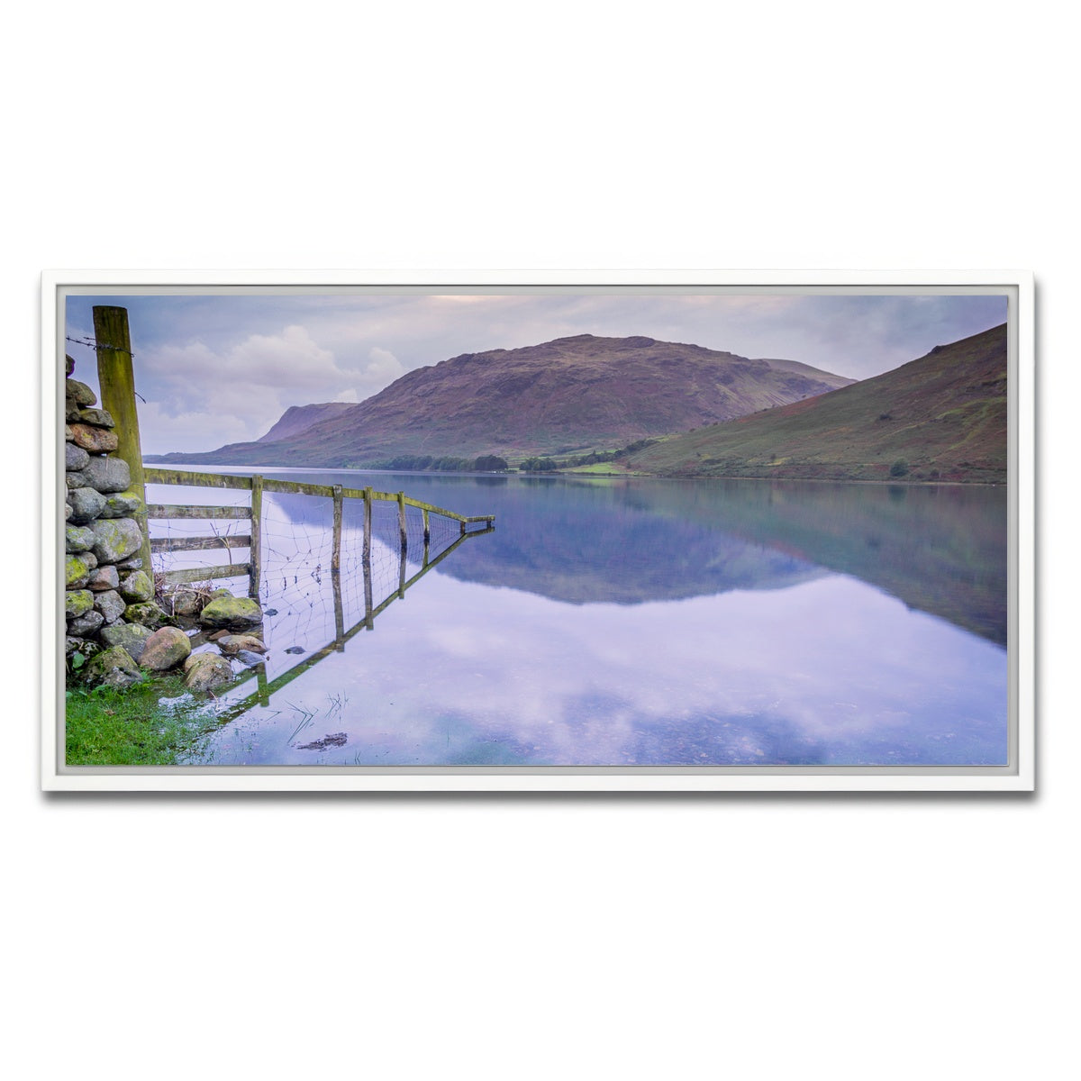 AUTO-MOCKUP WHITE | Mirrored Fence | 1 Piece | White Framed Canvas | group=2x1