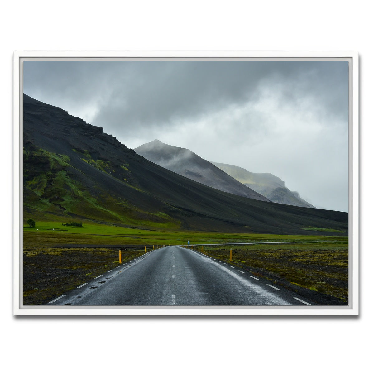AUTO-MOCKUP WHITE | Mountain Road | 1 Piece | White Framed Canvas | group=4x3