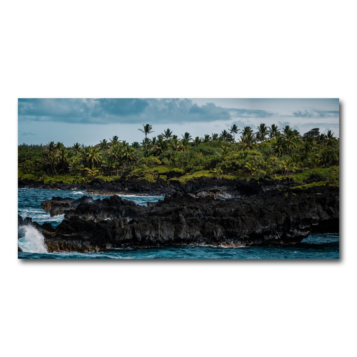 AUTO-MOCKUP WHITE | Ocean and Lava Rock | 1 Piece | Gallery Wrap Canvas | group=2x1