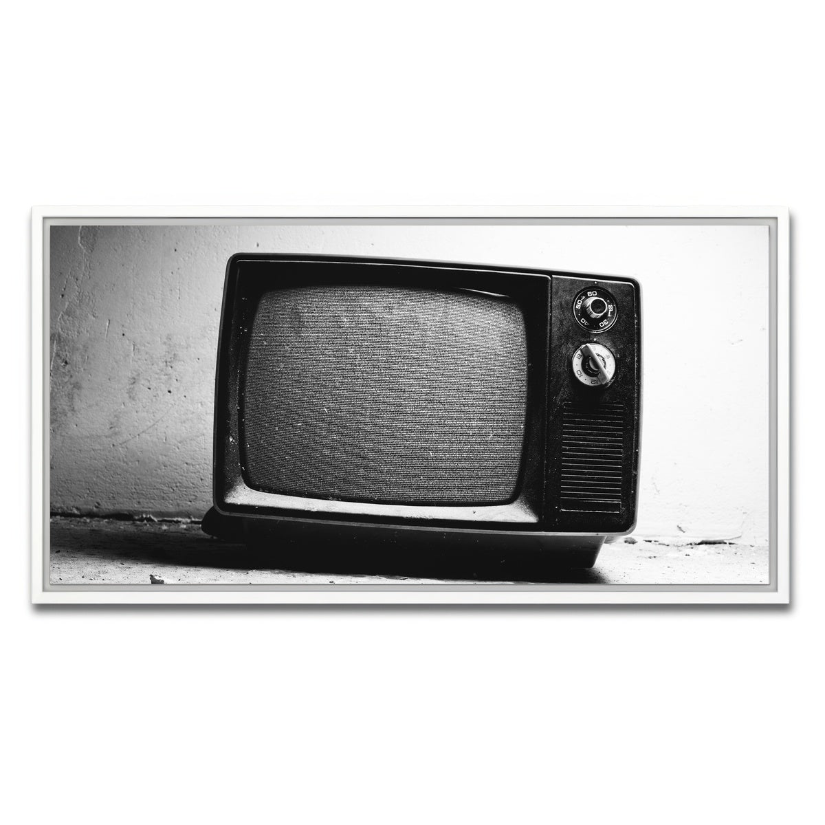 AUTO-MOCKUP WHITE | Old TV | 1 Piece | White Framed Canvas | group=2x1