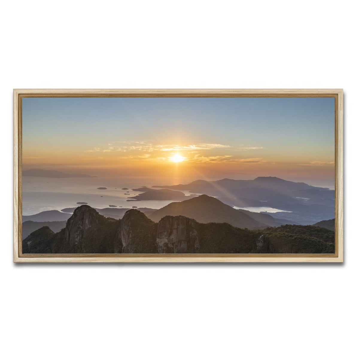 AUTO-MOCKUP WHITE | On Top of the World | 1 Piece | Natural Framed Canvas | group=2x1