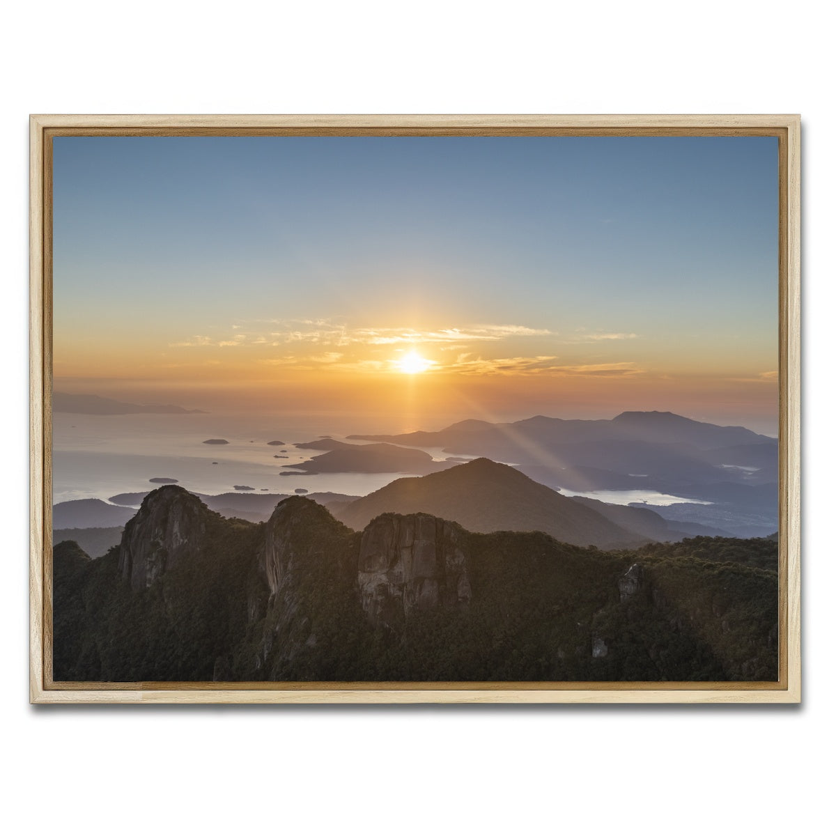 AUTO-MOCKUP WHITE | On Top of the World | 1 Piece | Natural Framed Canvas | group=4x3