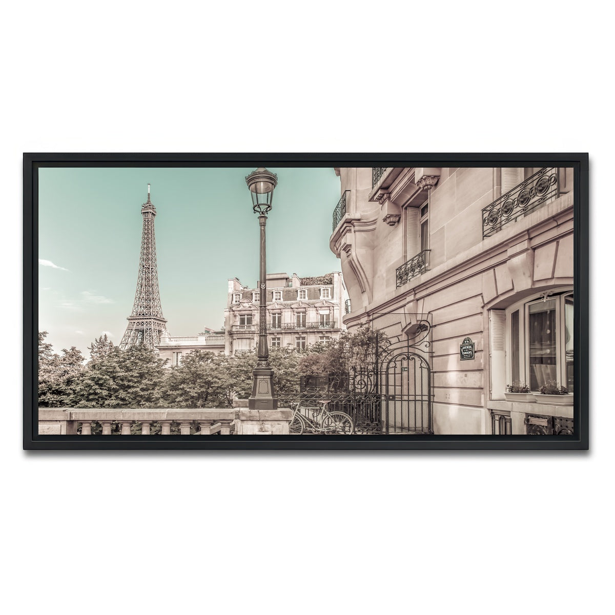 AUTO-MOCKUP WHITE | Paris Charm | 1 Piece | Black Framed Canvas | group=2x1