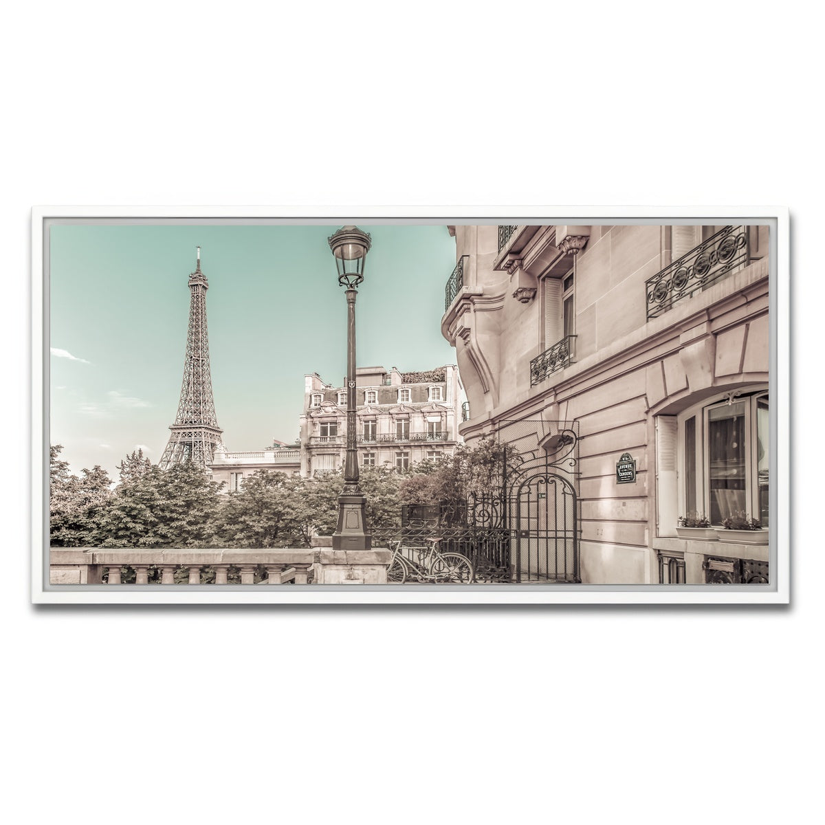 AUTO-MOCKUP WHITE | Paris Charm | 1 Piece | White Framed Canvas | group=2x1