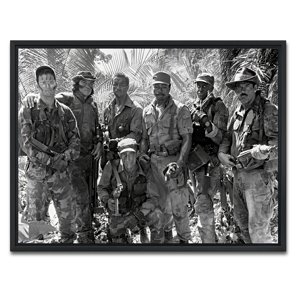 AUTO-MOCKUP WHITE | Predator Crew | 1 Piece | Black Frame | group=4x3