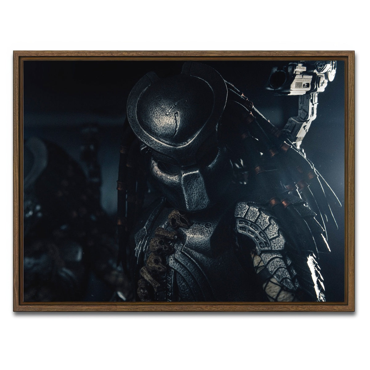 AUTO-MOCKUP WHITE | Predator in the Shadows | 1 Piece | Walnut Framed Canvas | group=4x3