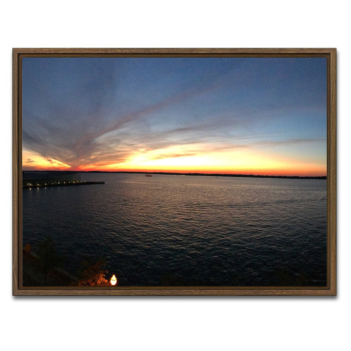 AUTO-MOCKUP WHITE | Presque Isle bay | 1 Piece | Walnut Framed Canvas | group=4x3