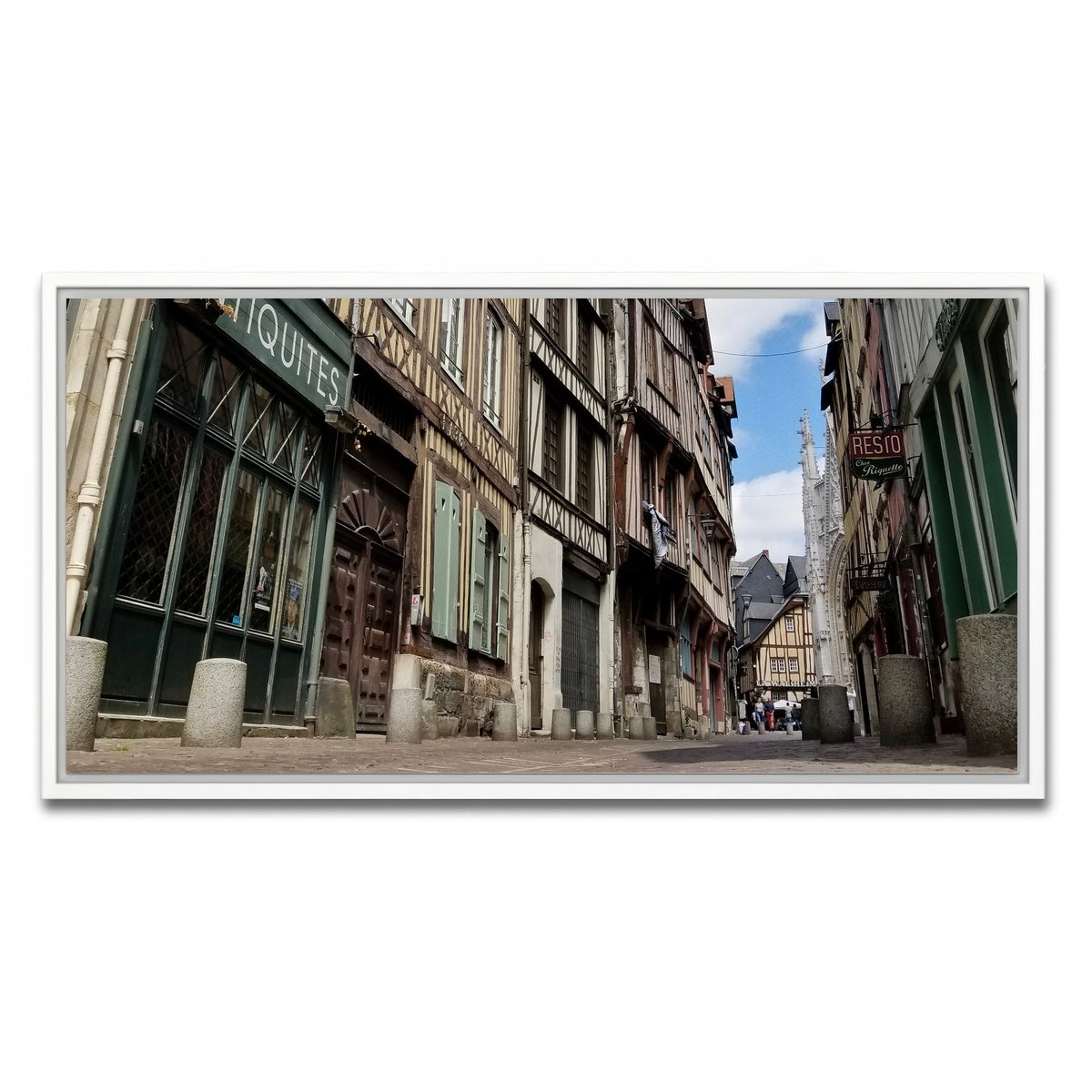 AUTO-MOCKUP WHITE | Rouen France | 1 Piece | White Framed Canvas | group=2x1